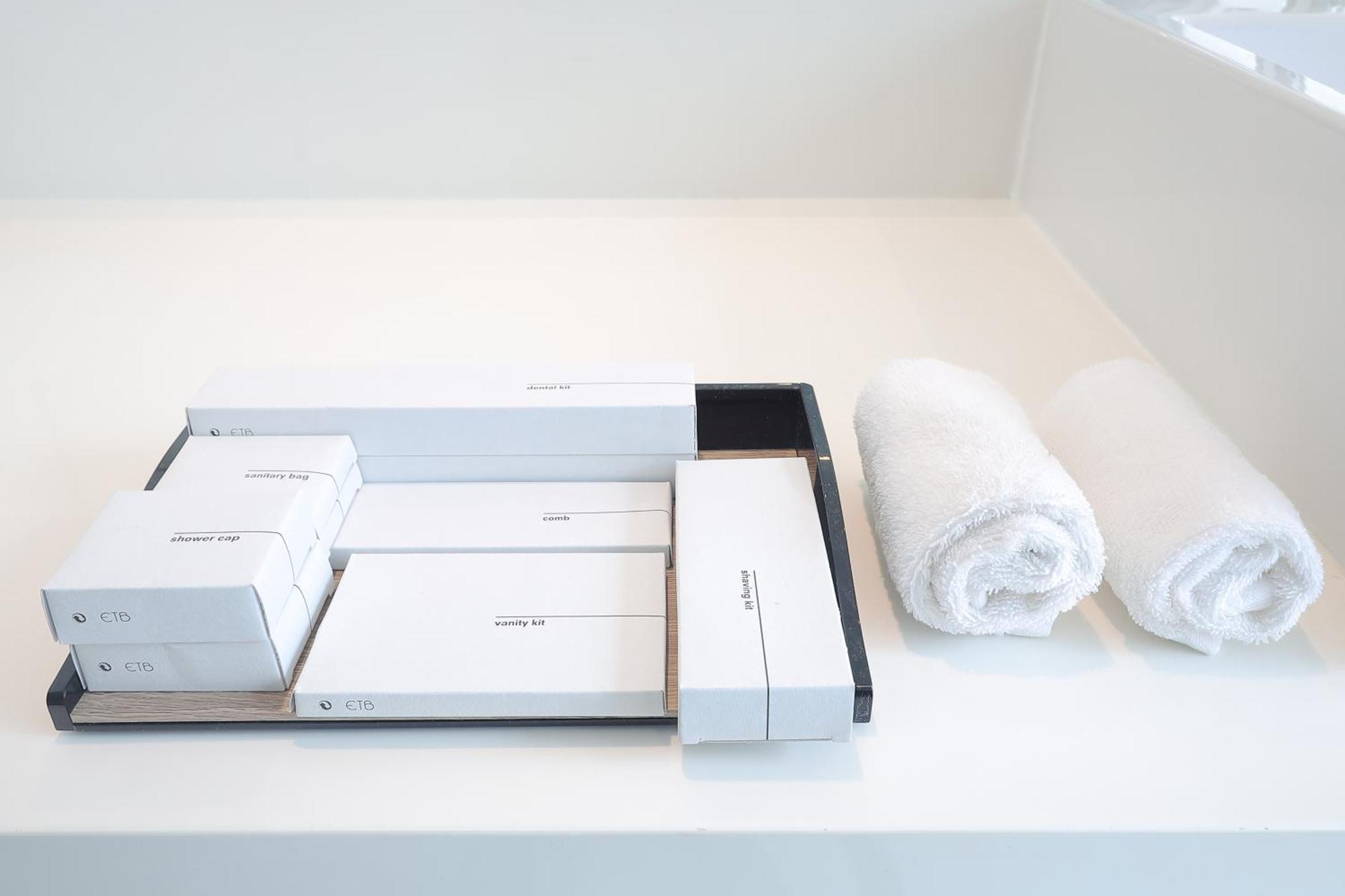 The Riyaz Lavanya Langkawi 판타이체낭 외부 사진 A drawer with amenities